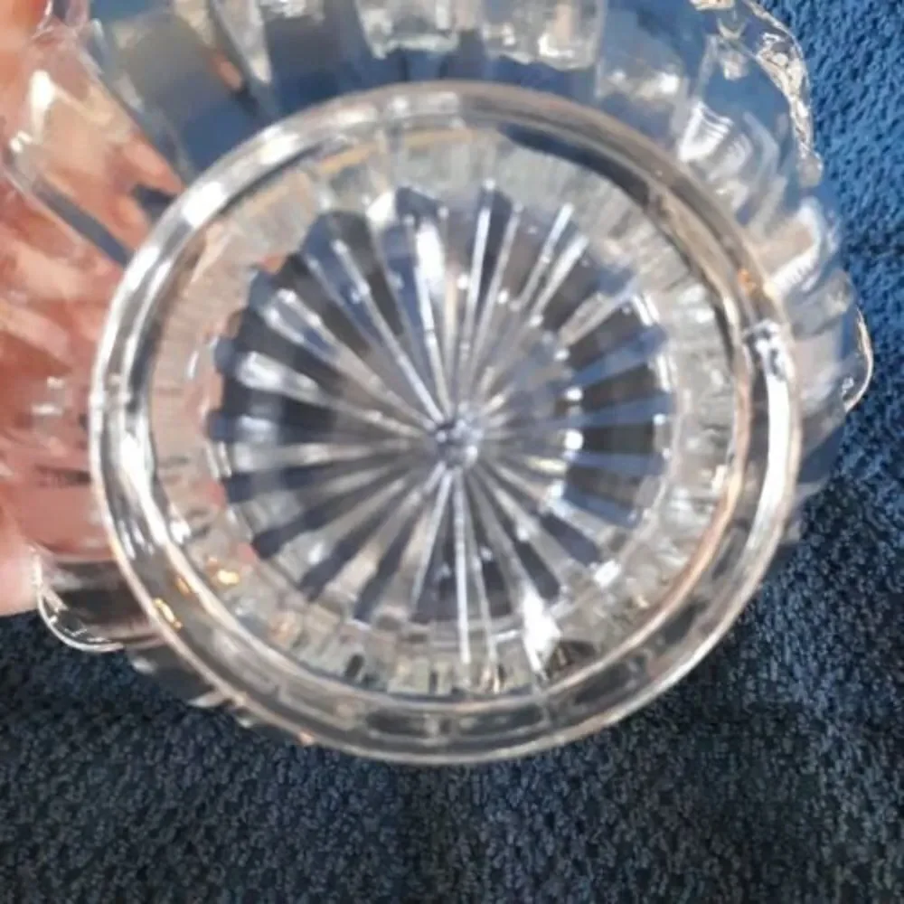 Vtg Clear Glass Wedding Basket Applied Handle Scollop Around Edge Ribbed Sides